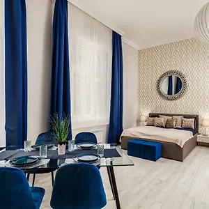 K51- Boutique Apartments, Location, By Bqa , Budapest Hungría